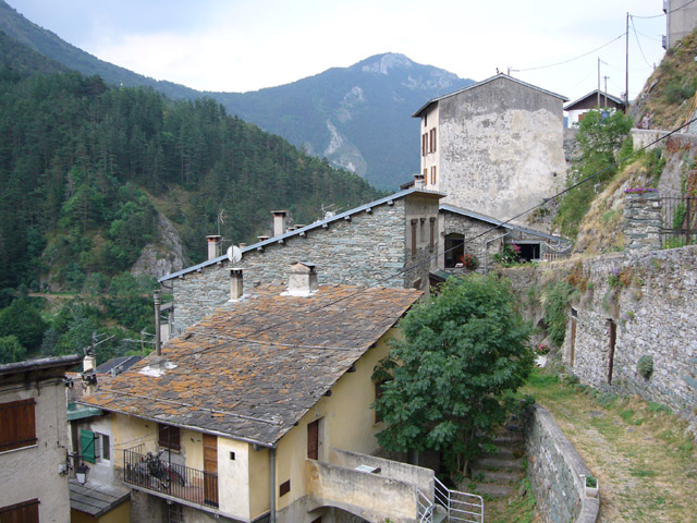 0451_Slate_Roofs_Tende