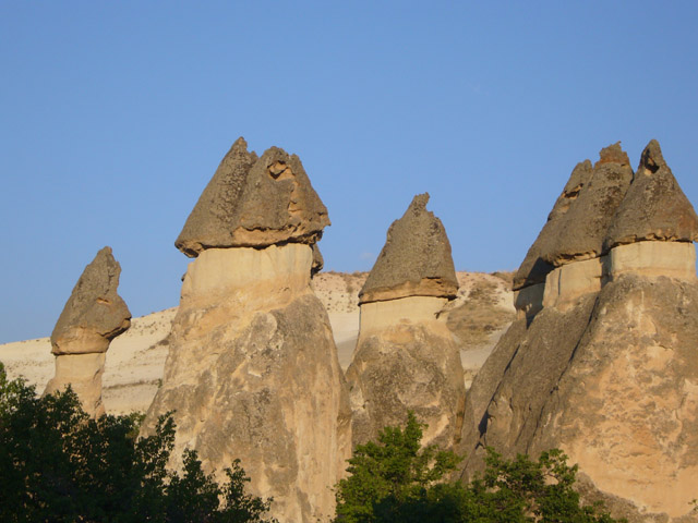 1581_Fairy_Chimneys