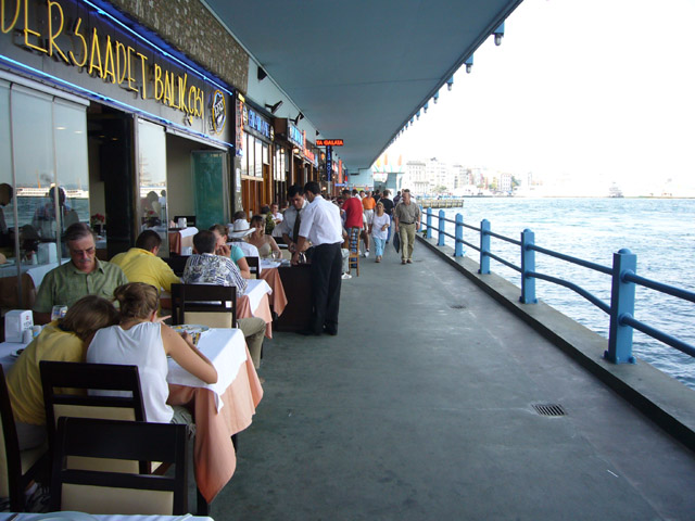 2506_Galata_Bridge_Dining