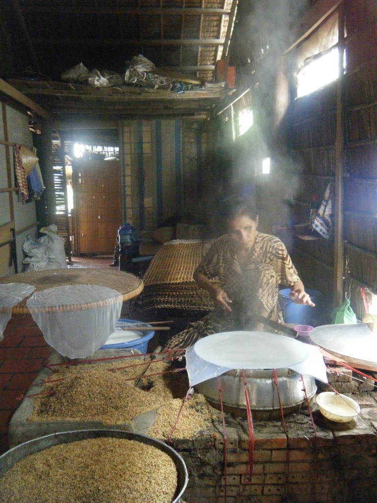 578_Making_Rice_Paper